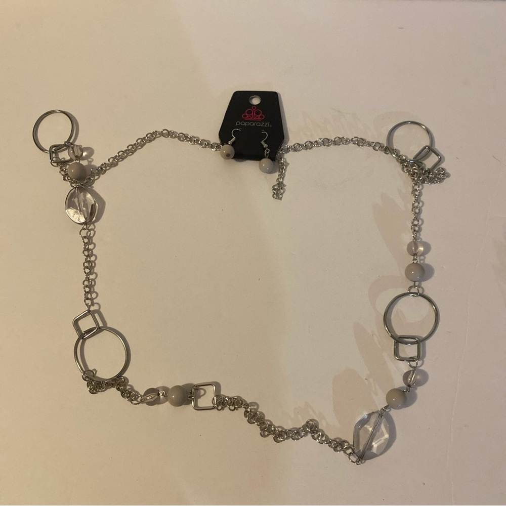 Paparazzi Very Visionary Silver Necklace & Earrings Set NEW